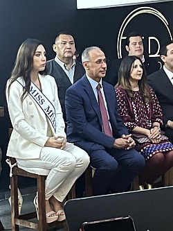 Embajadores y MISS México